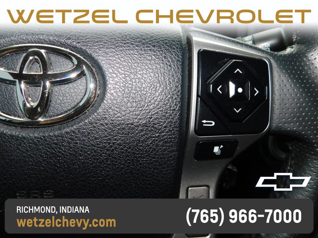 Used 2020 Toyota 4Runner SR5 AWD/4WD image 24