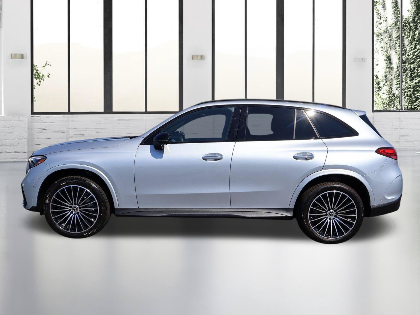Certified 2024 Mercedes-Benz GLC 300 4MATIC image 3