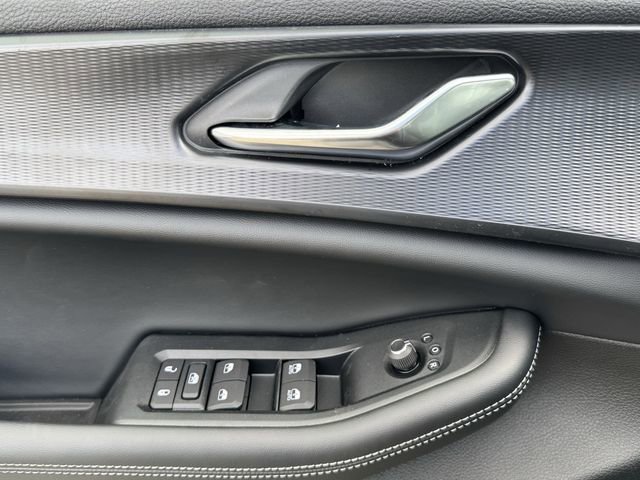 New 2025 Jeep Grand Cherokee Altitude w/ MOPAR Finishing Package image 18