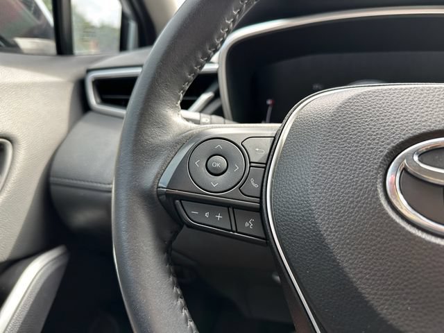Used 2023 Toyota Corolla Cross XLE FWD image 23