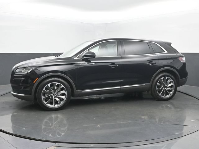Used 2023 Lincoln Nautilus Reserve AWD/4WD image 2