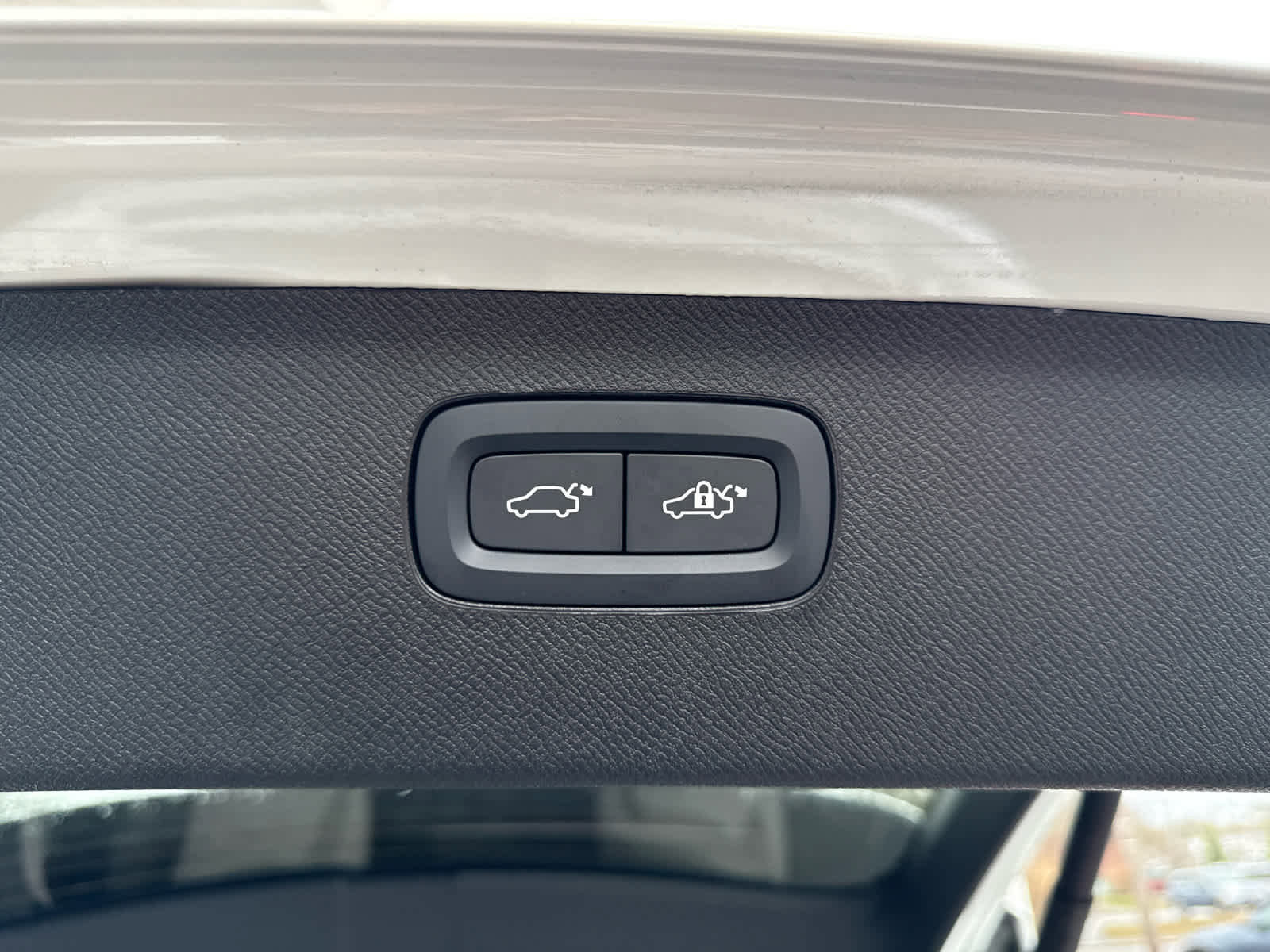 New 2026 Volvo XC90 T8 Ultra w/ Protection Package Premier image 12