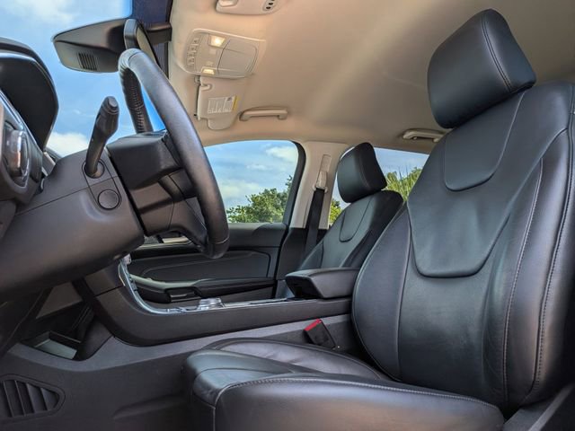 Used 2020 Ford Edge Titanium FWD image 13