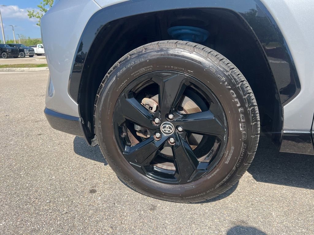 Used 2020 Toyota RAV4 XSE AWD/4WD image 32