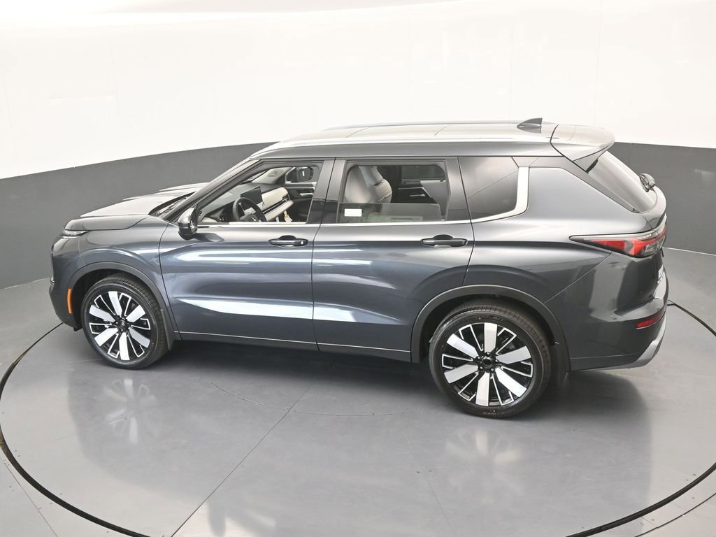 New 2026 Mitsubishi Outlander SEL FWD image 48
