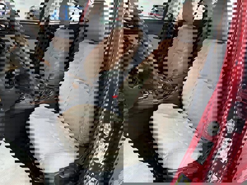 Used 2015 MAZDA MAZDA3 i Sport image 10