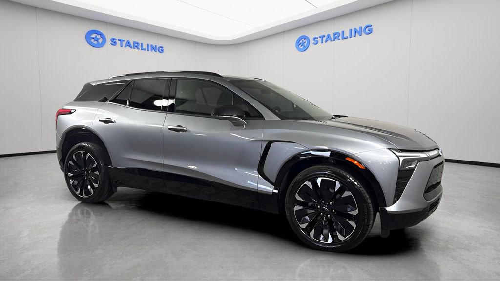Used 2025 Chevrolet Blazer EV RS AWD/4WD image 12