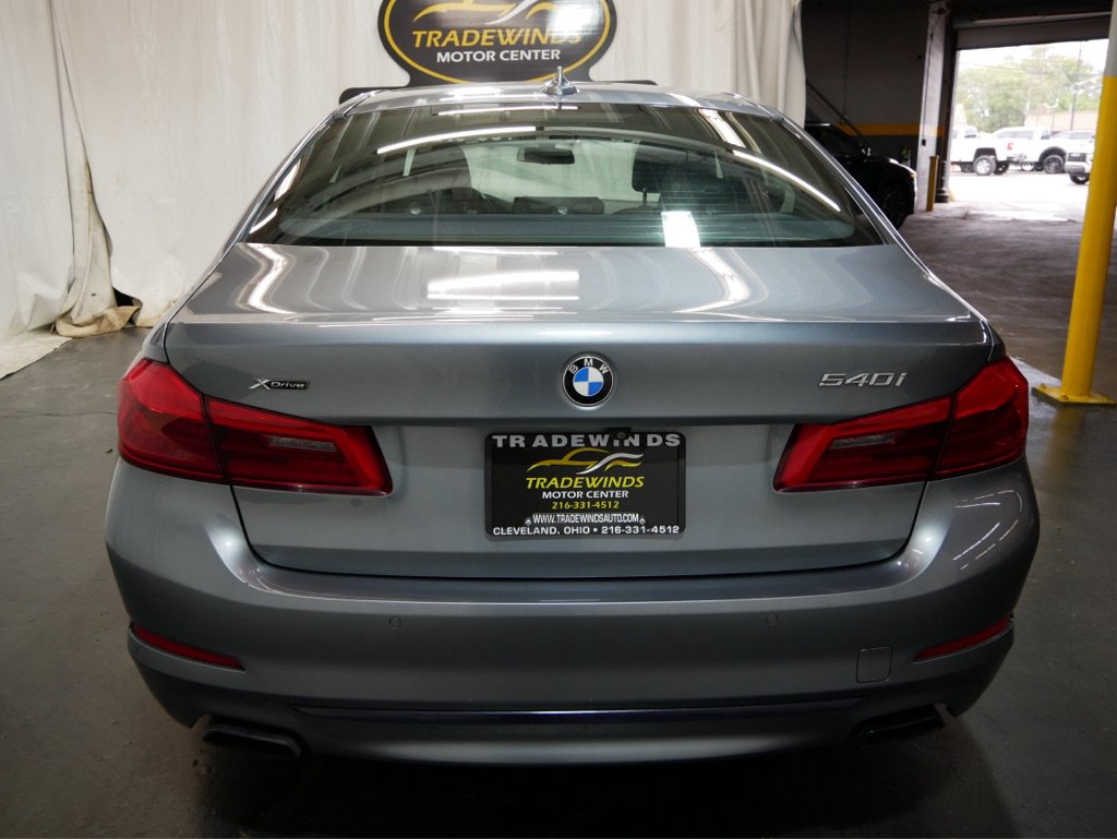 Used 2019 BMW 540i xDrive w/ Premium Package AWD/4WD image 9