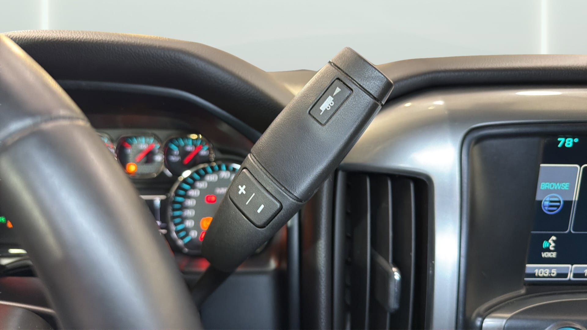 Used 2015 Chevrolet Silverado 1500 LT w/ All Star Edition AWD/4WD image 23