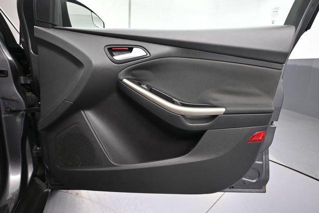 Used 2012 Ford Focus SEL FWD image 38