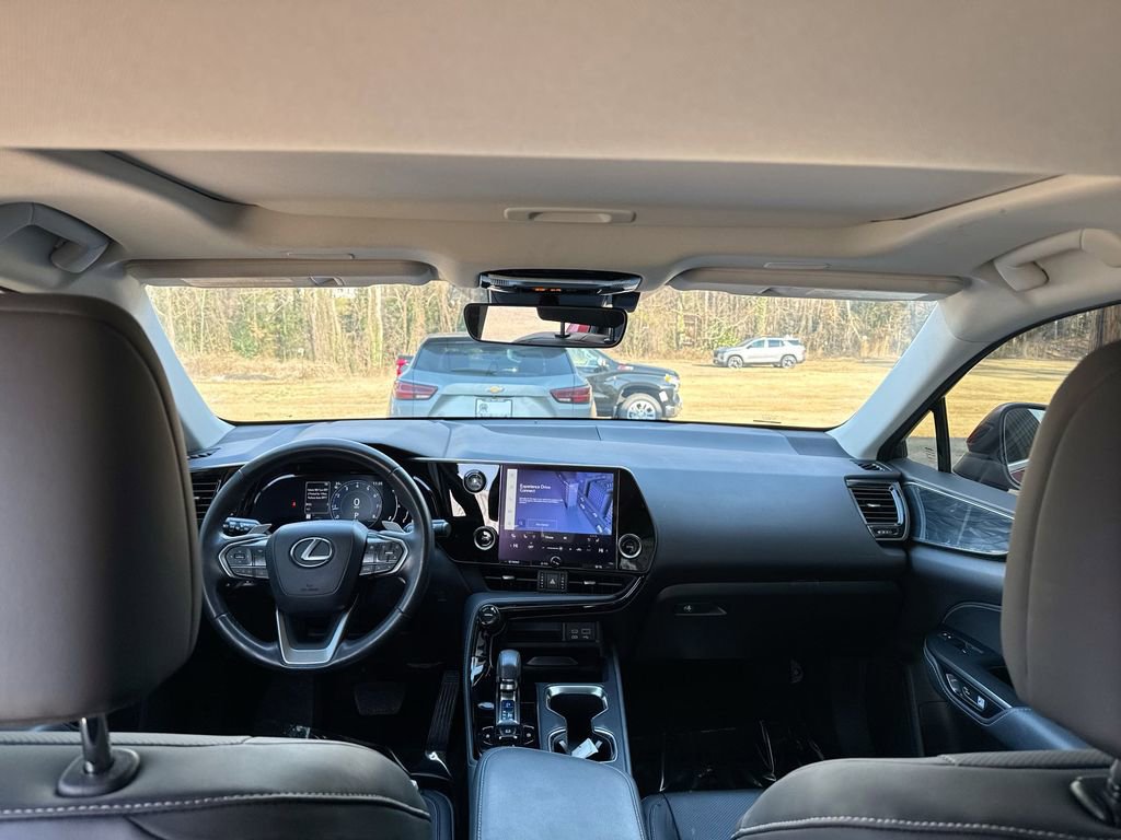 Used 2024 Lexus NX 250 FWD w/ Towing Package (2000 Lbs) image 30