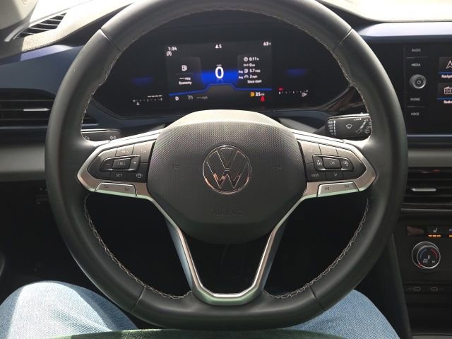 Used 2022 Volkswagen Taos SE image 37