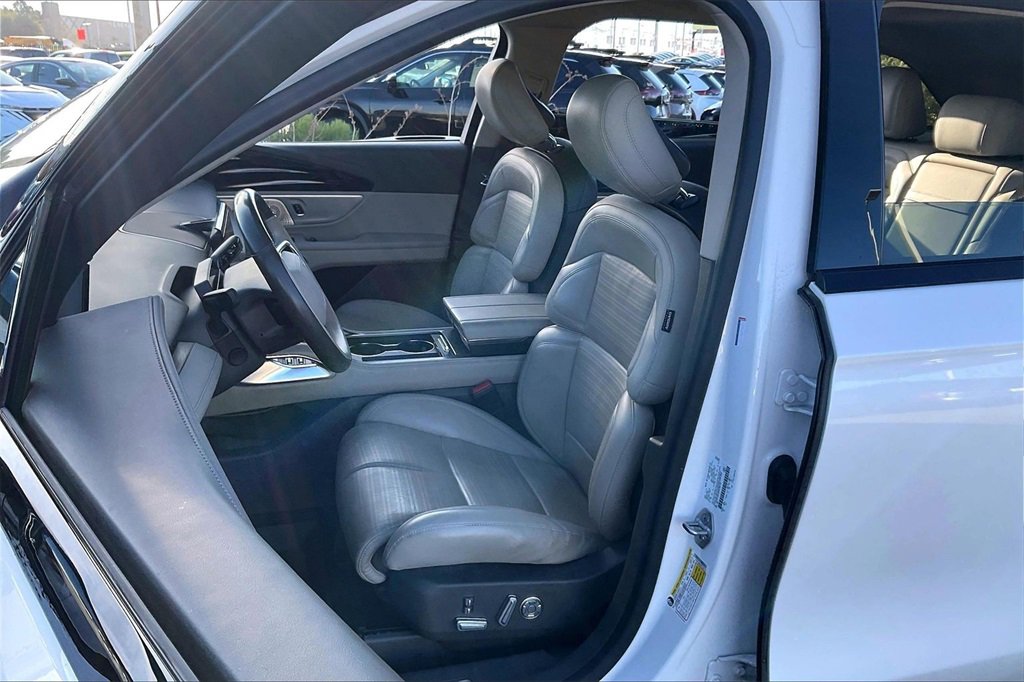 Used 2024 Lincoln Nautilus Reserve w/ Equipment Group 203A image 23