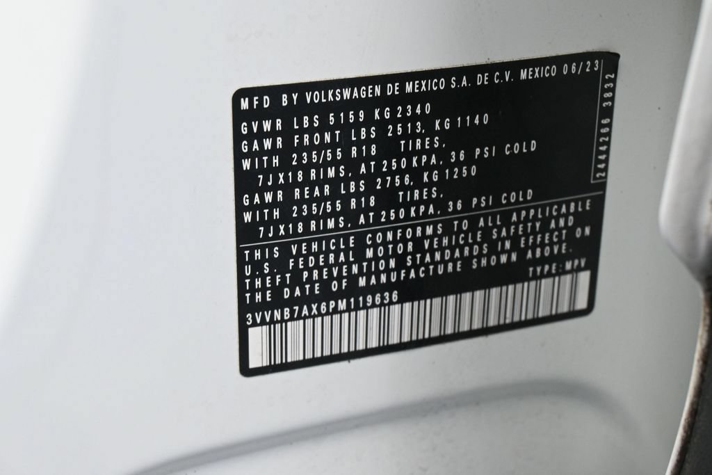 Used 2023 Volkswagen Tiguan SE FWD image 17