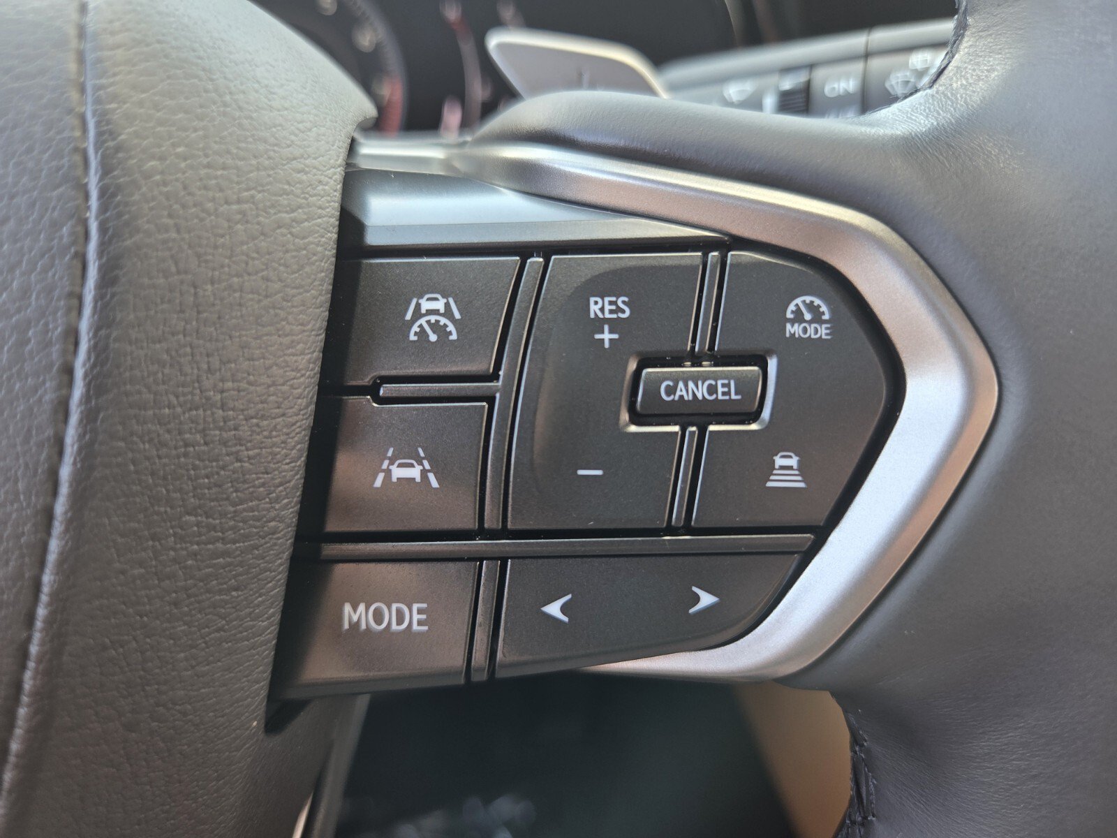Used 2025 Lexus NX 250 FWD w/ Towing Package (2000 Lbs) image 26