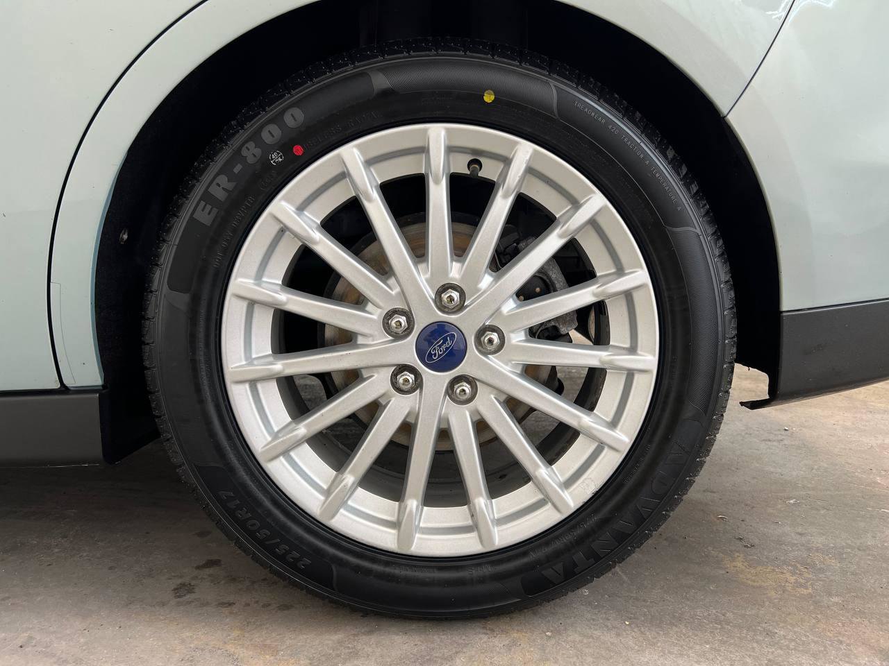 Used 2013 Ford C-MAX SEL image 29