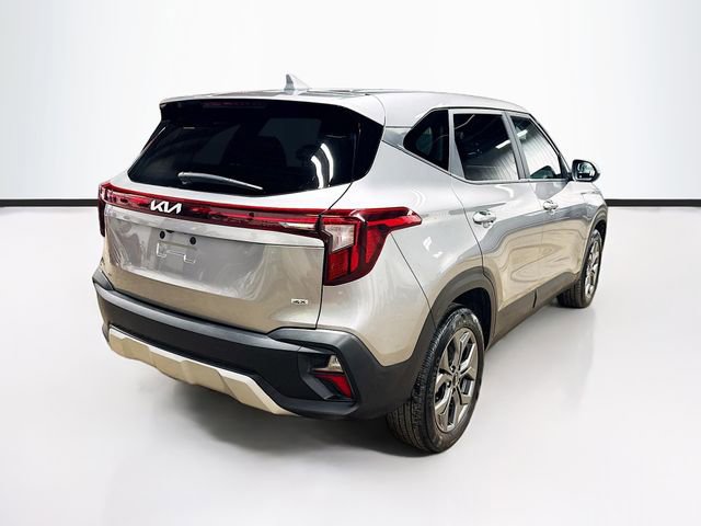 Used 2024 Kia Seltos LX image 7