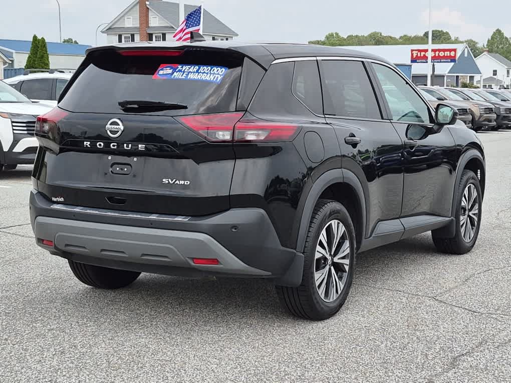 Used 2021 Nissan Rogue SV AWD/4WD image 3