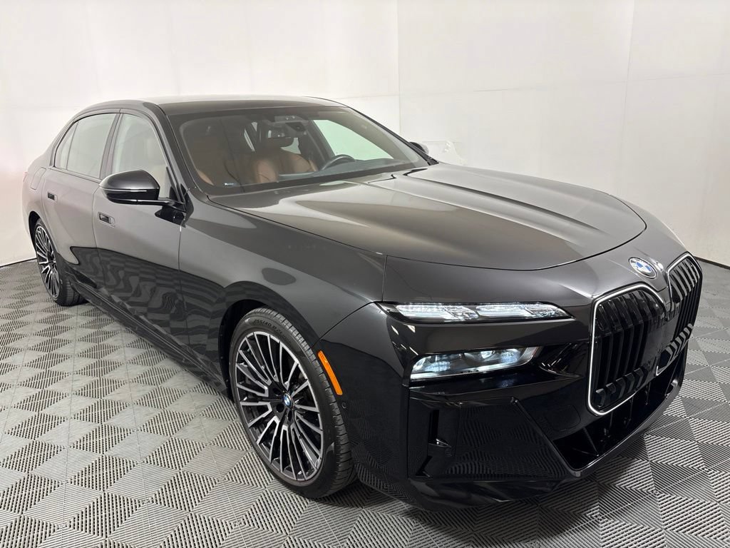 Used 2026 BMW 740i xDrive w/ Executive Package AWD/4WD image 4