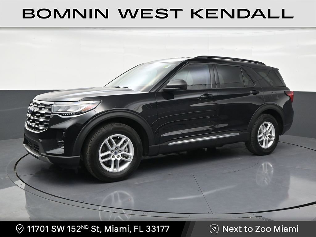 Used 2025 Ford Explorer Active w/ Active Comfort Package RWD image 1