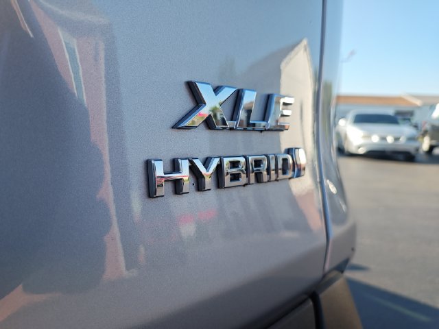 Used 2021 Toyota RAV4 XLE w/ Convenience Package AWD/4WD image 26