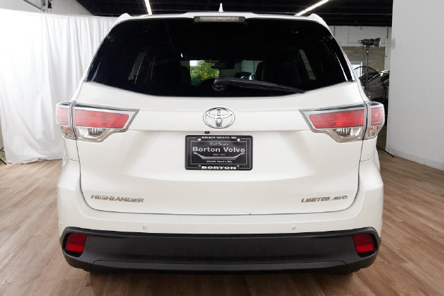 Used 2015 Toyota Highlander Limited Platinum AWD/4WD image 4