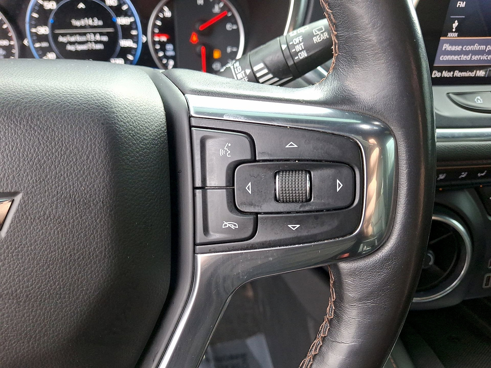 Used 2019 Chevrolet Blazer Premier w/ Driver Confidence II Package FWD image 18