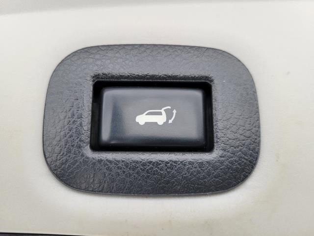 Used 2020 Nissan Rogue SL w/ Premium Package image 9