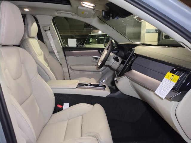 New 2026 Volvo XC90 B6 Ultra w/ Protection Package AWD/4WD image 30
