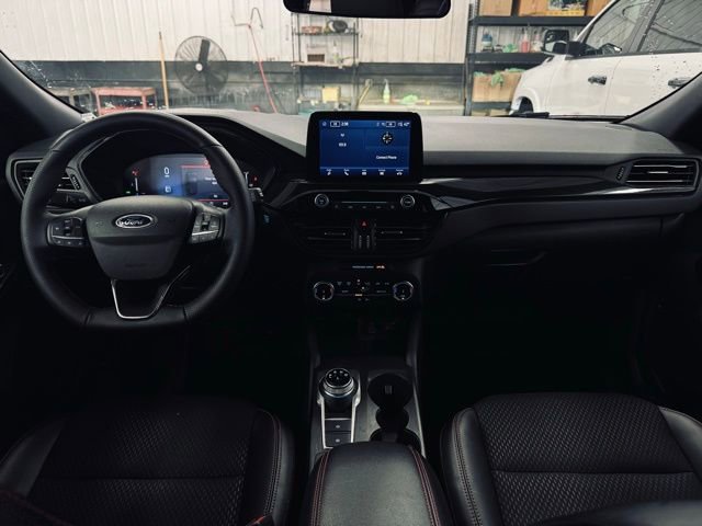 Used 2025 Ford Escape ST-Line image 21