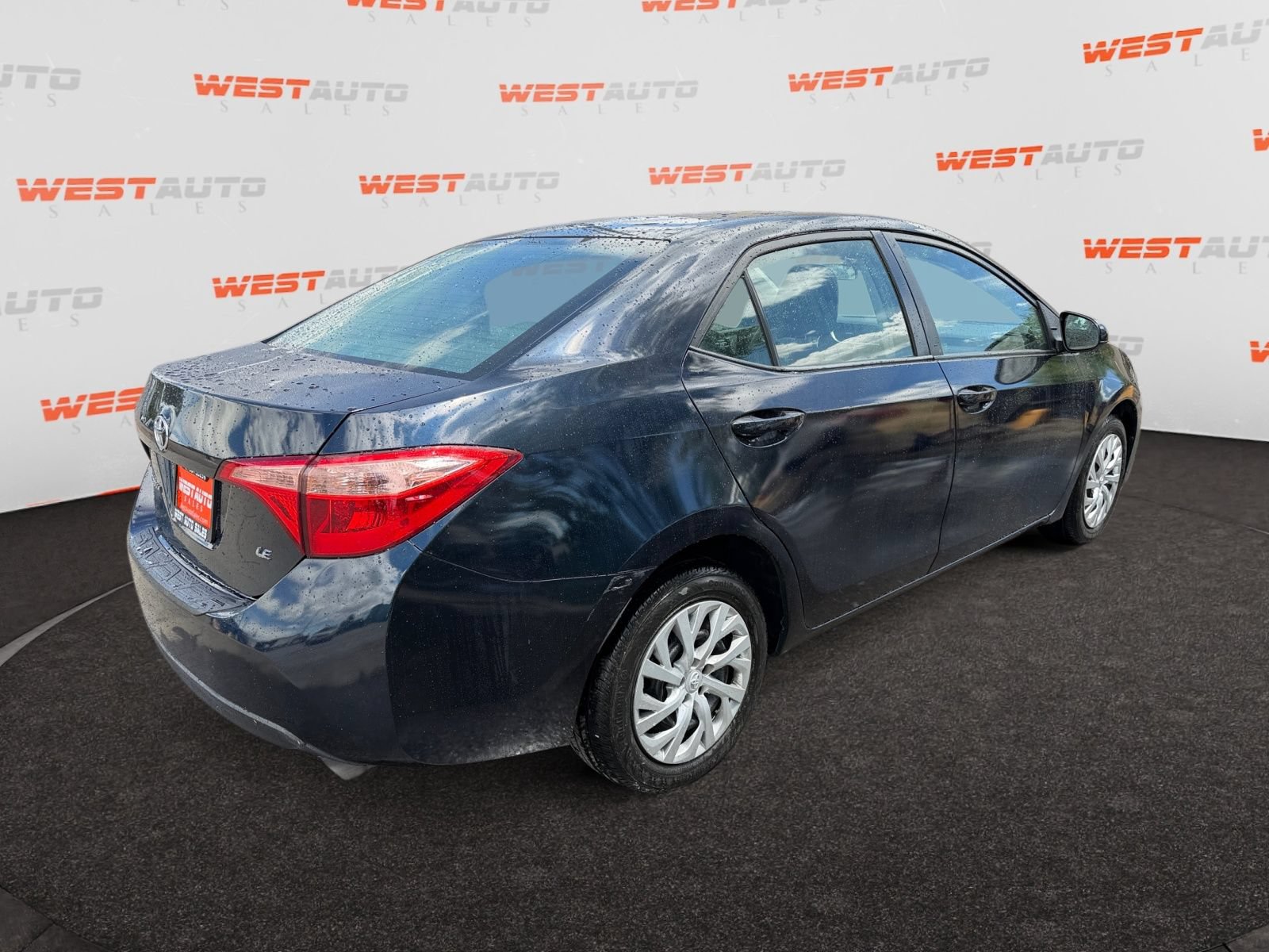 Used 2019 Toyota Corolla LE FWD image 5