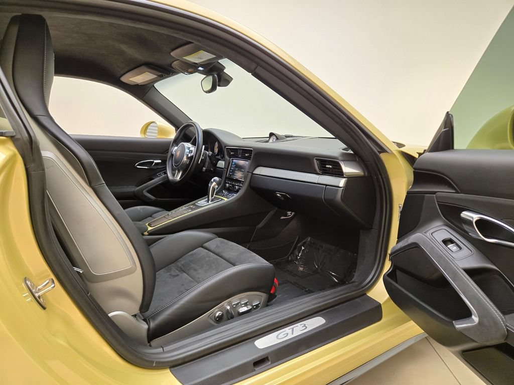 Used 2015 Porsche 911 GT3 RWD image 21