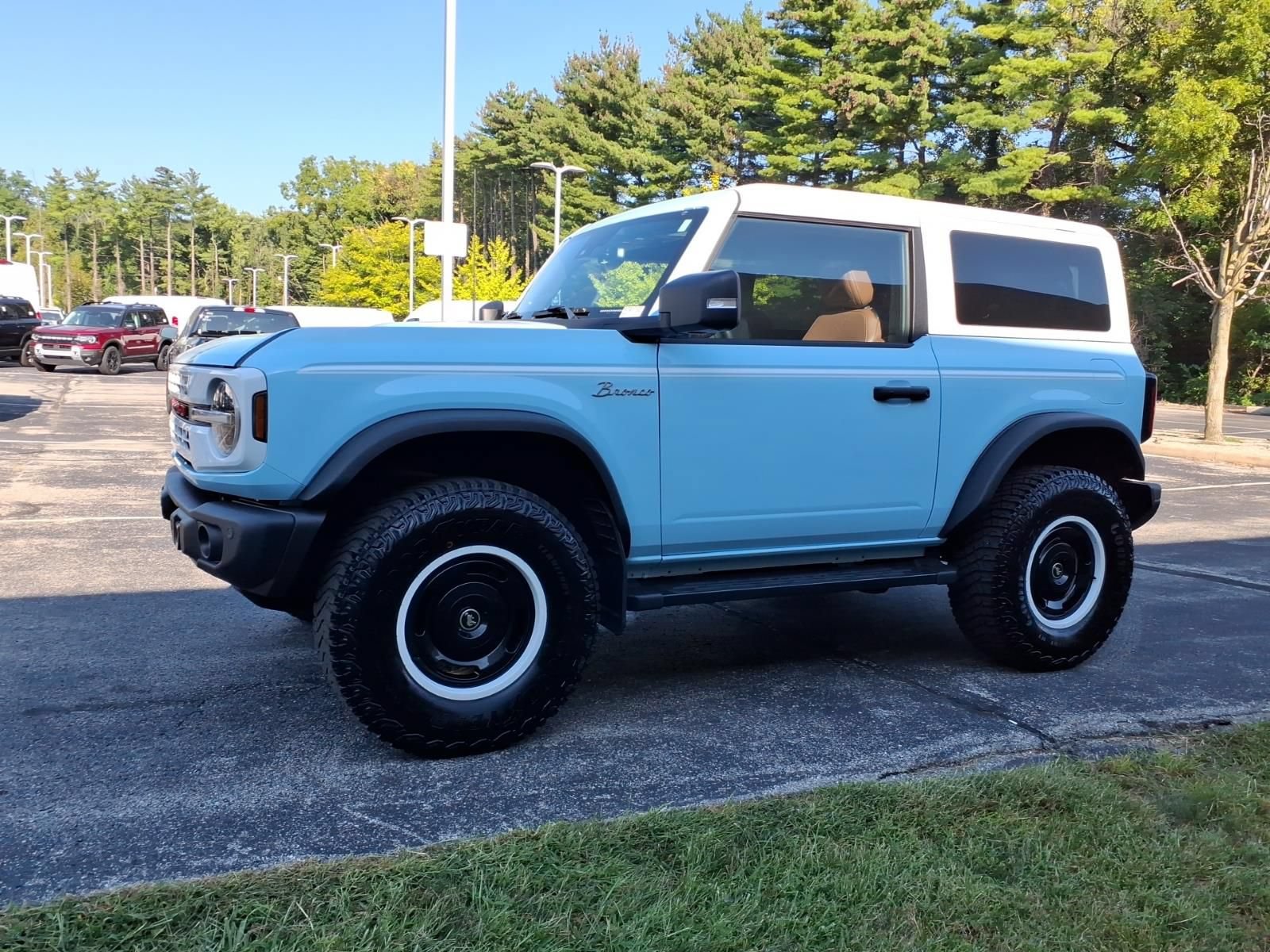 Used 2024 Ford Bronco Heritage Edition AWD/4WD image 5