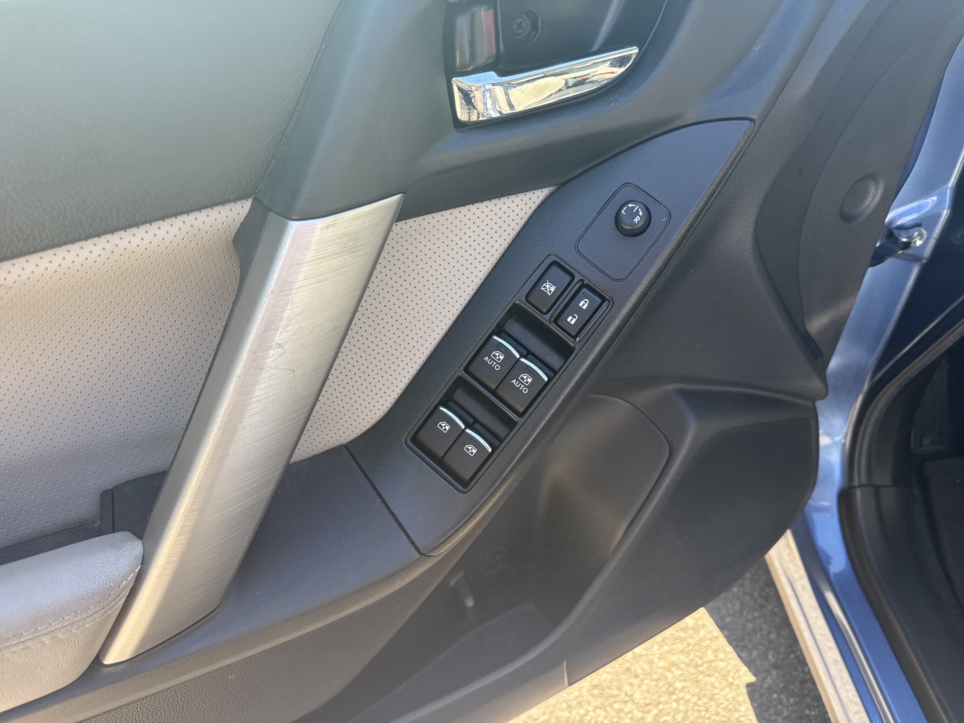 Used 2018 Subaru Forester 2.5i Limited AWD/4WD image 15
