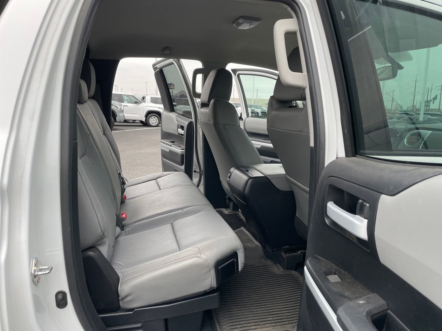 Used 2017 Toyota Tundra Limited image 13