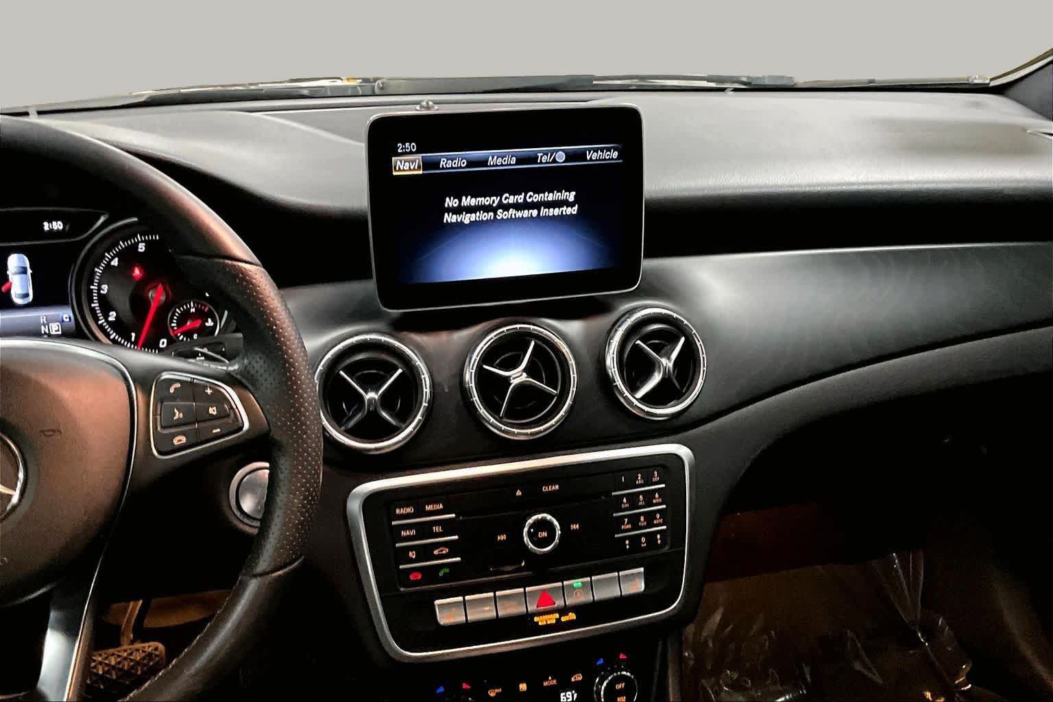 Used 2019 Mercedes-Benz CLA 250 4MATIC image 7