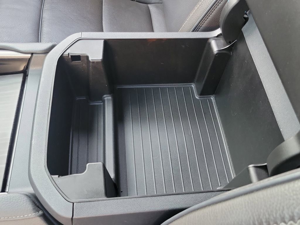 Used 2022 GMC Yukon Denali RWD image 14