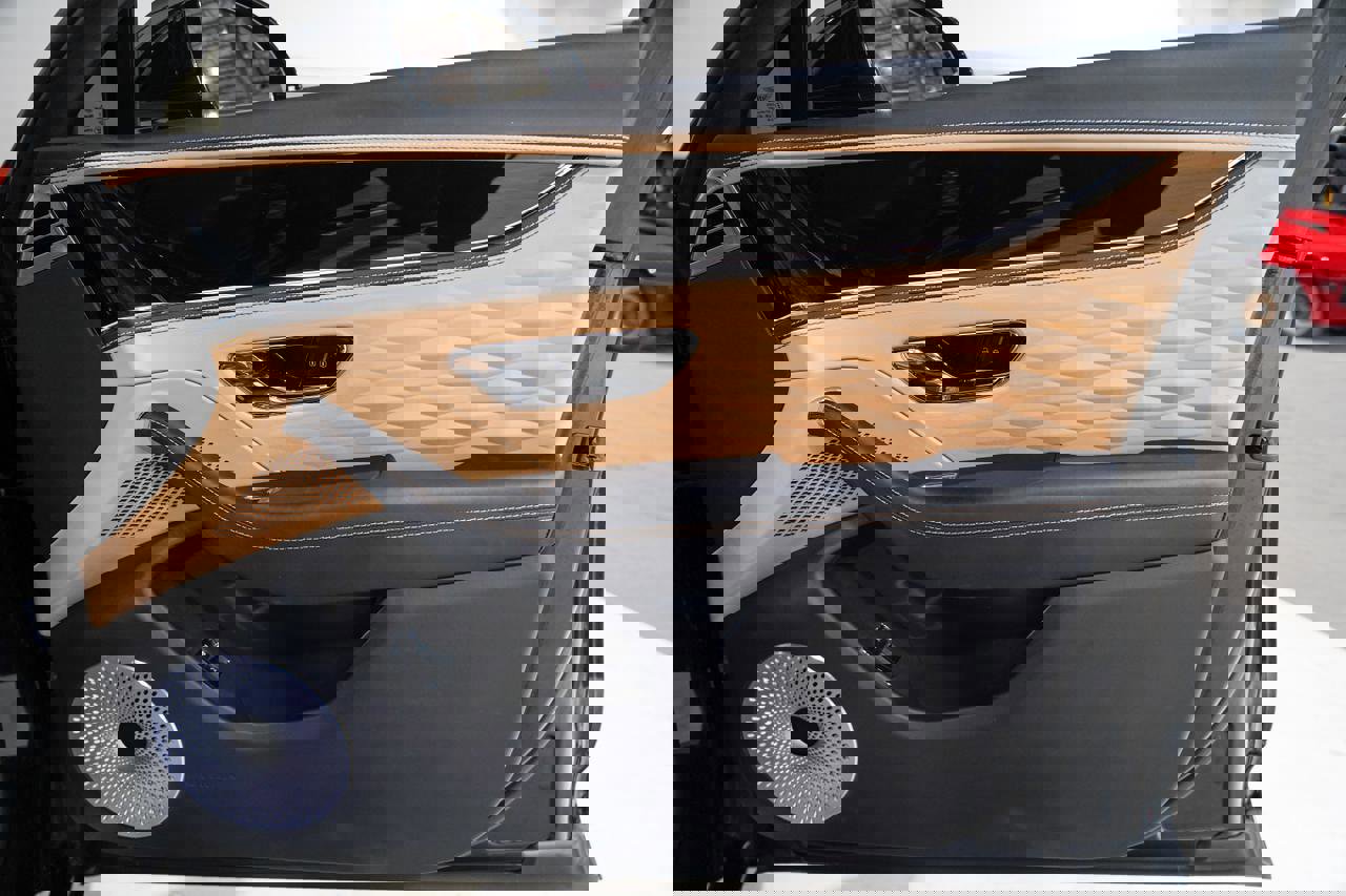 Used 2022 Bentley Flying Spur V8 image 17