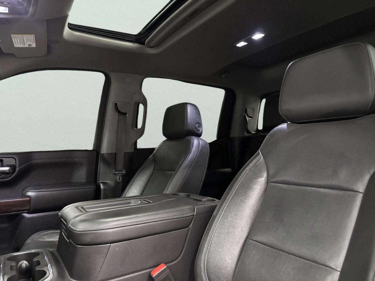Used 2020 GMC Sierra 1500 SLT w/ SLT Premium Plus Package AWD/4WD image 16