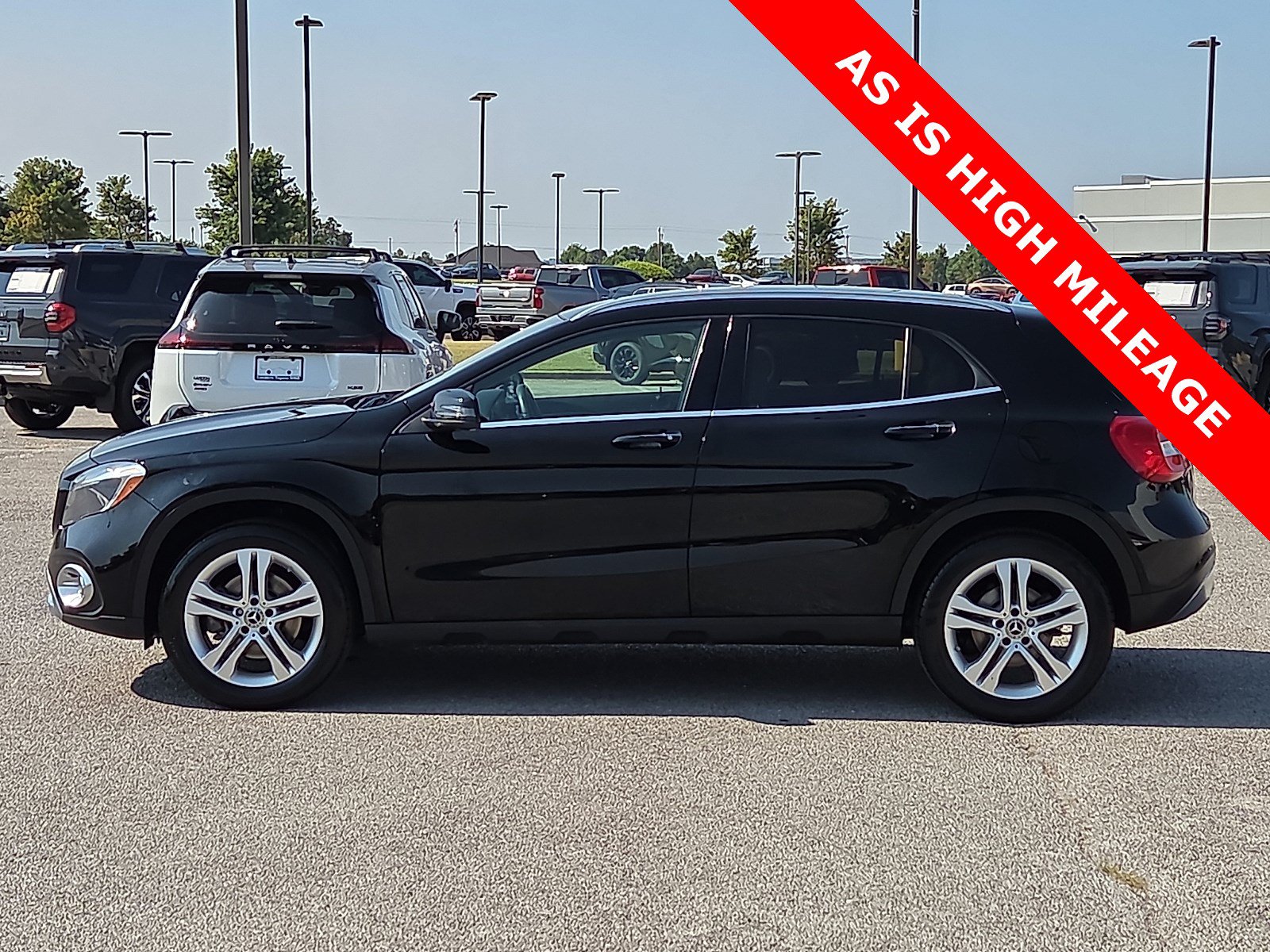 Used 2018 Mercedes-Benz GLA 250 4MATIC image 3
