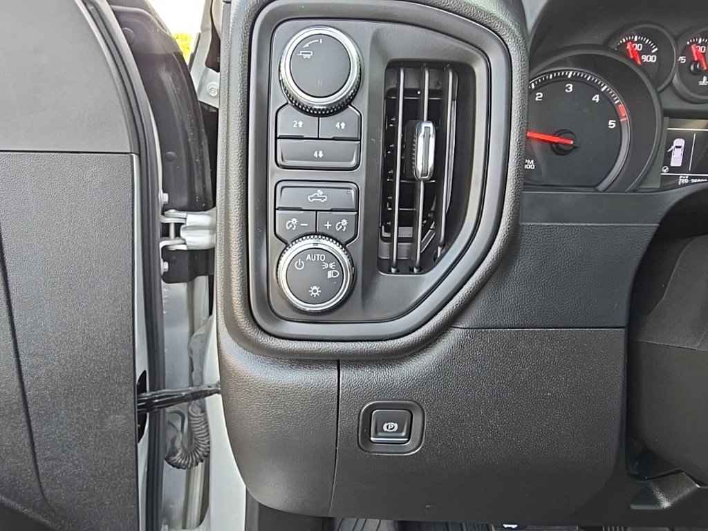 Used 2022 GMC Sierra 3500 Pro image 17