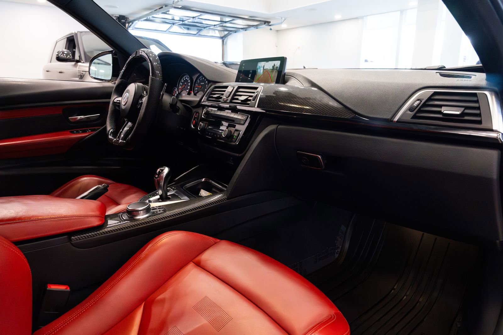 Used 2018 BMW M3 Competition image 26