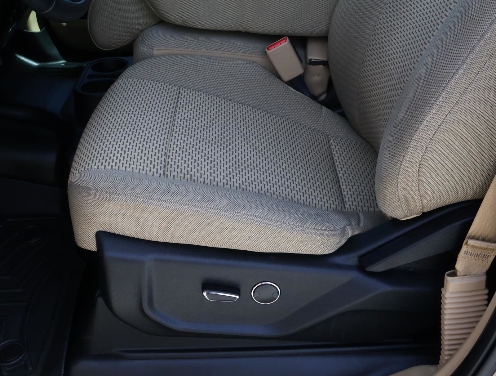 Used 2015 Ford F150 XLT w/ Equipment Group 301A Mid image 15