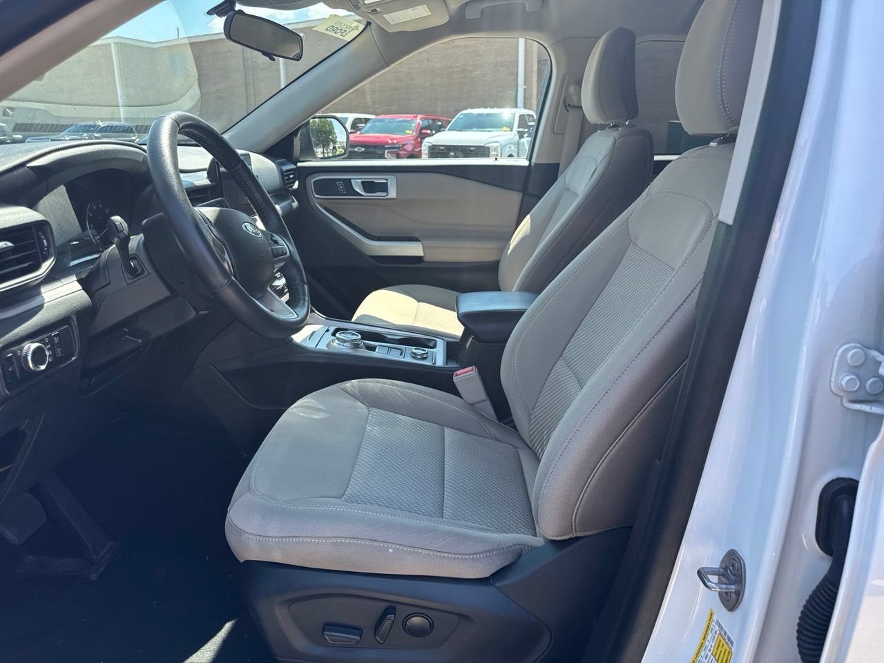 Certified 2023 Ford Explorer XLT AWD/4WD image 7