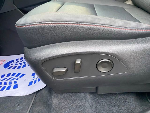 Used 2024 Chevrolet Traverse Z71 image 16