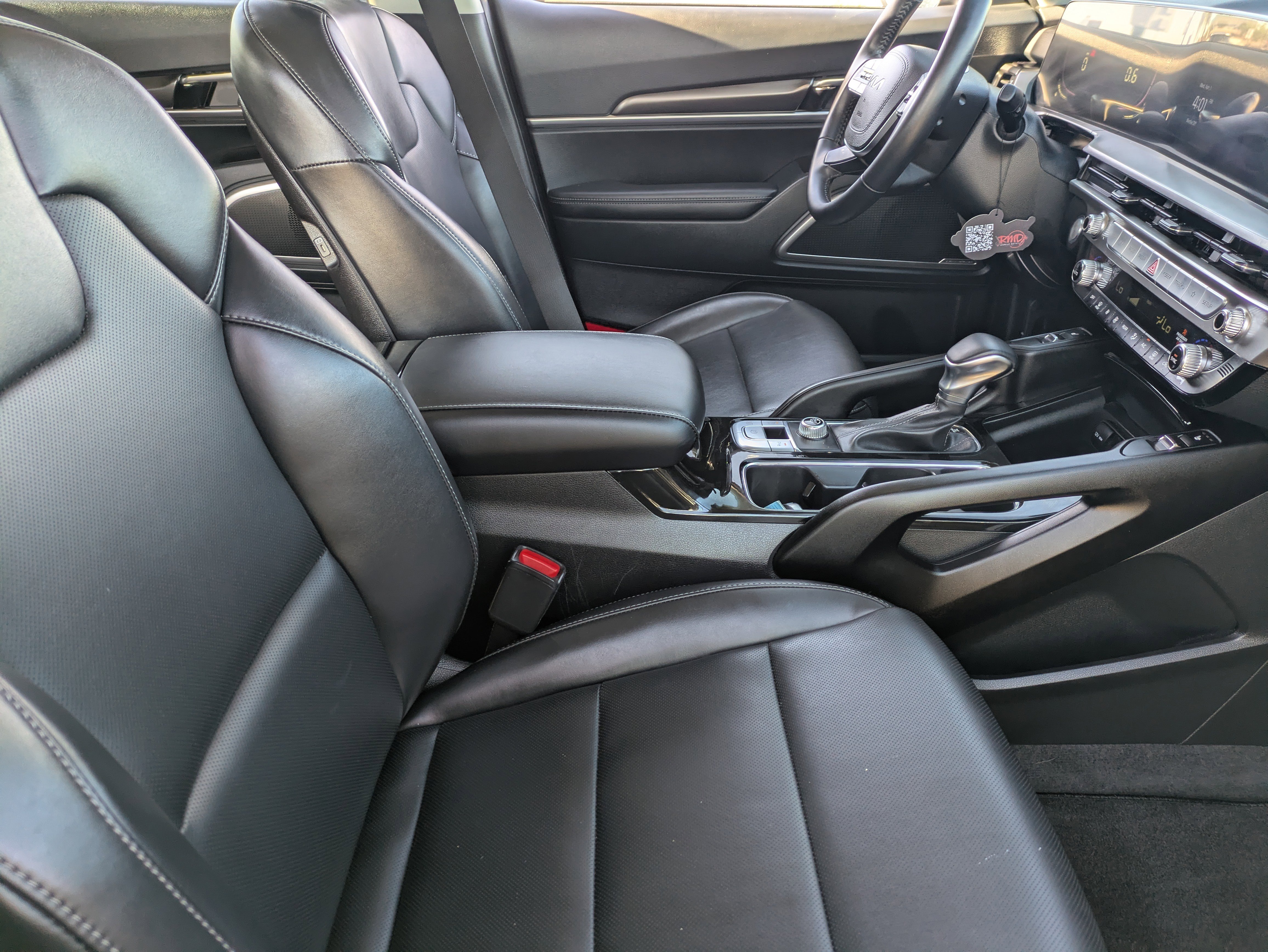 Used 2025 Kia Telluride S image 12