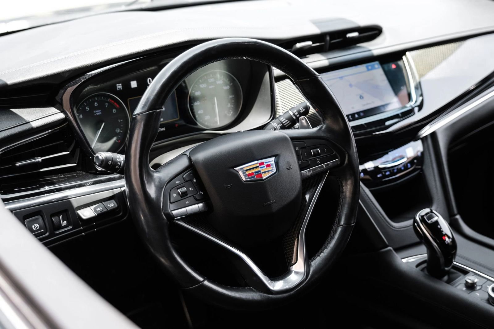 Used 2020 Cadillac XT6 Sport AWD/4WD image 17