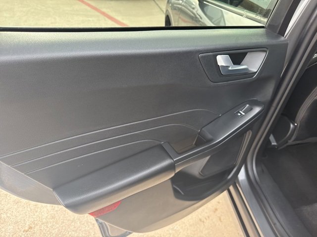 Used 2025 Ford Escape ST-Line image 27