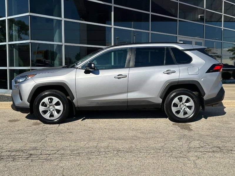 Used 2021 Toyota RAV4 LE AWD/4WD image 7
