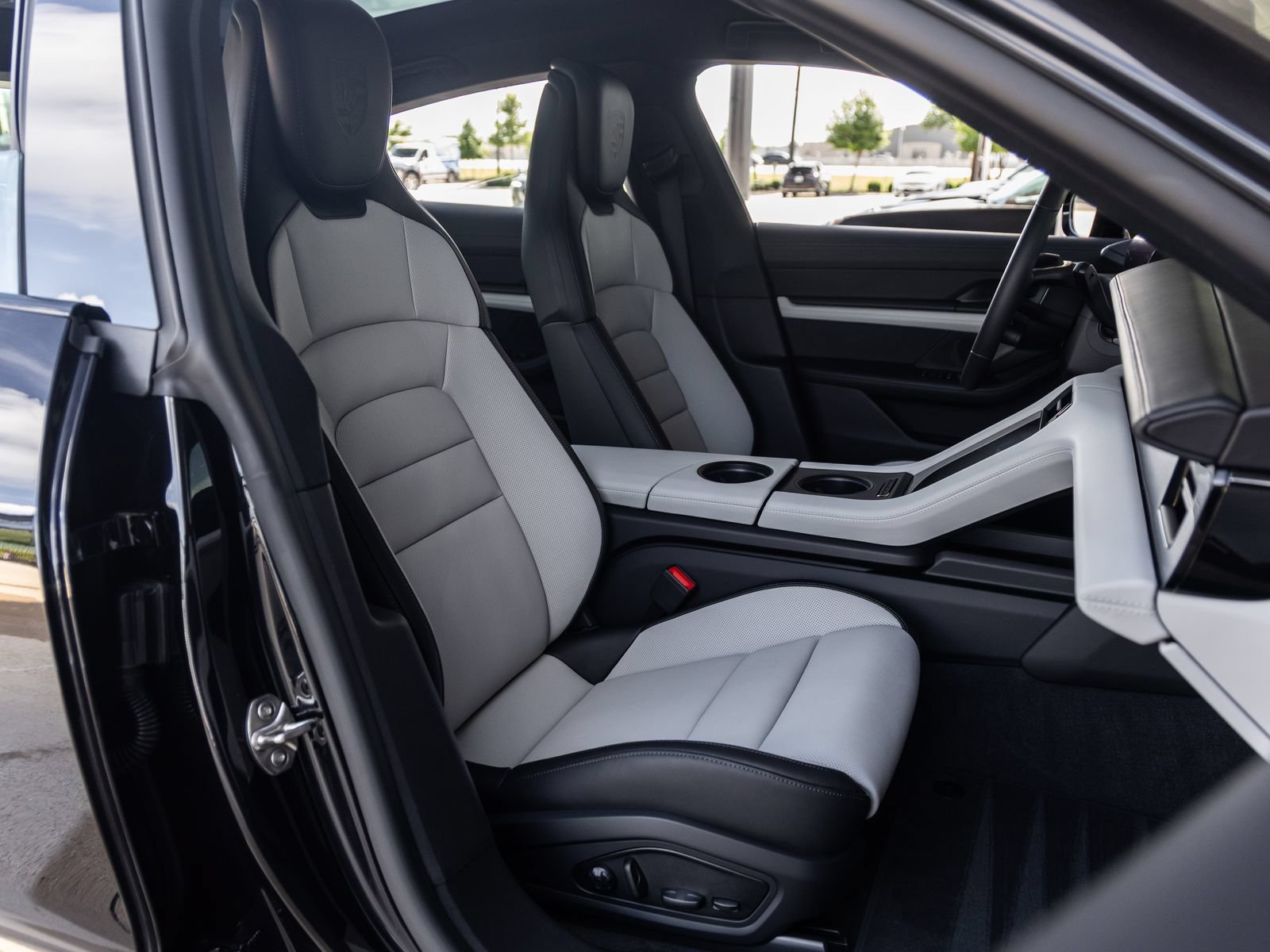 New 2026 Porsche Taycan AWD/4WD image 47